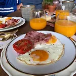 La Maison Du Tripot Bed & Breakfast Honfleur
