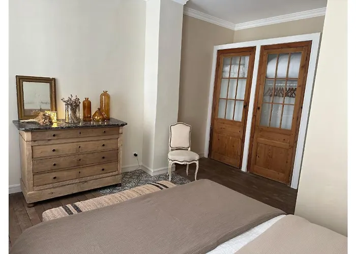 La Maison Du Tripot Bed & Breakfast