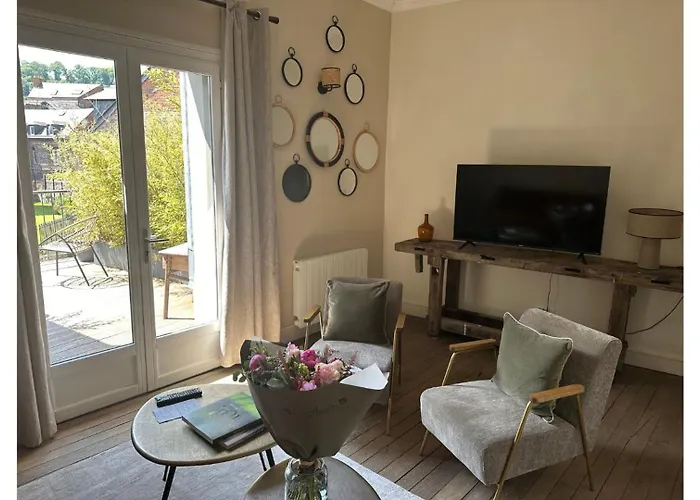 Bed & Breakfast La Maison Du Tripot